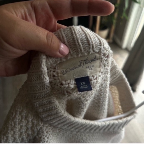 Universal Thread Textured Cream Sweater - Picture 3 of 3